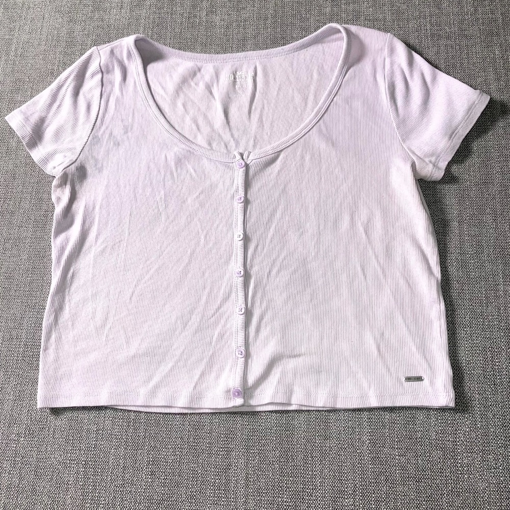 Hollister Cropped Baby Shirt Womens Large Light Purple Scoop Neck Button Front